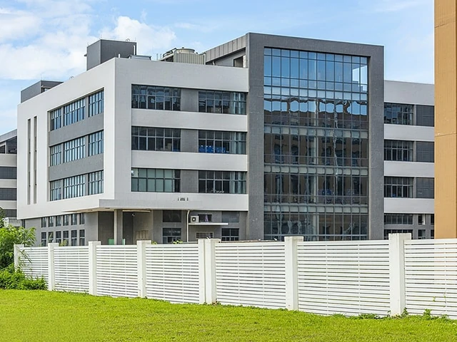 Office Buildings with Steel Structures